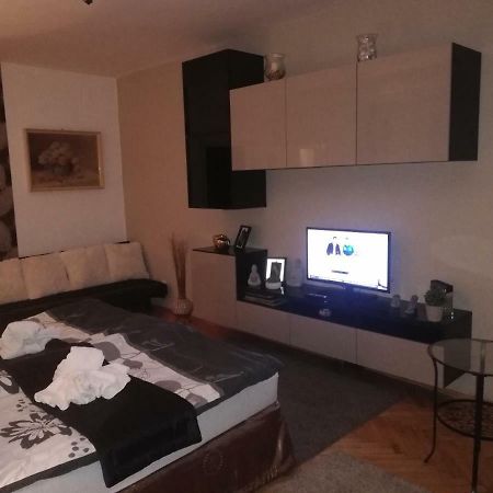 Heni Apartman Nagykanizsa Exterior photo